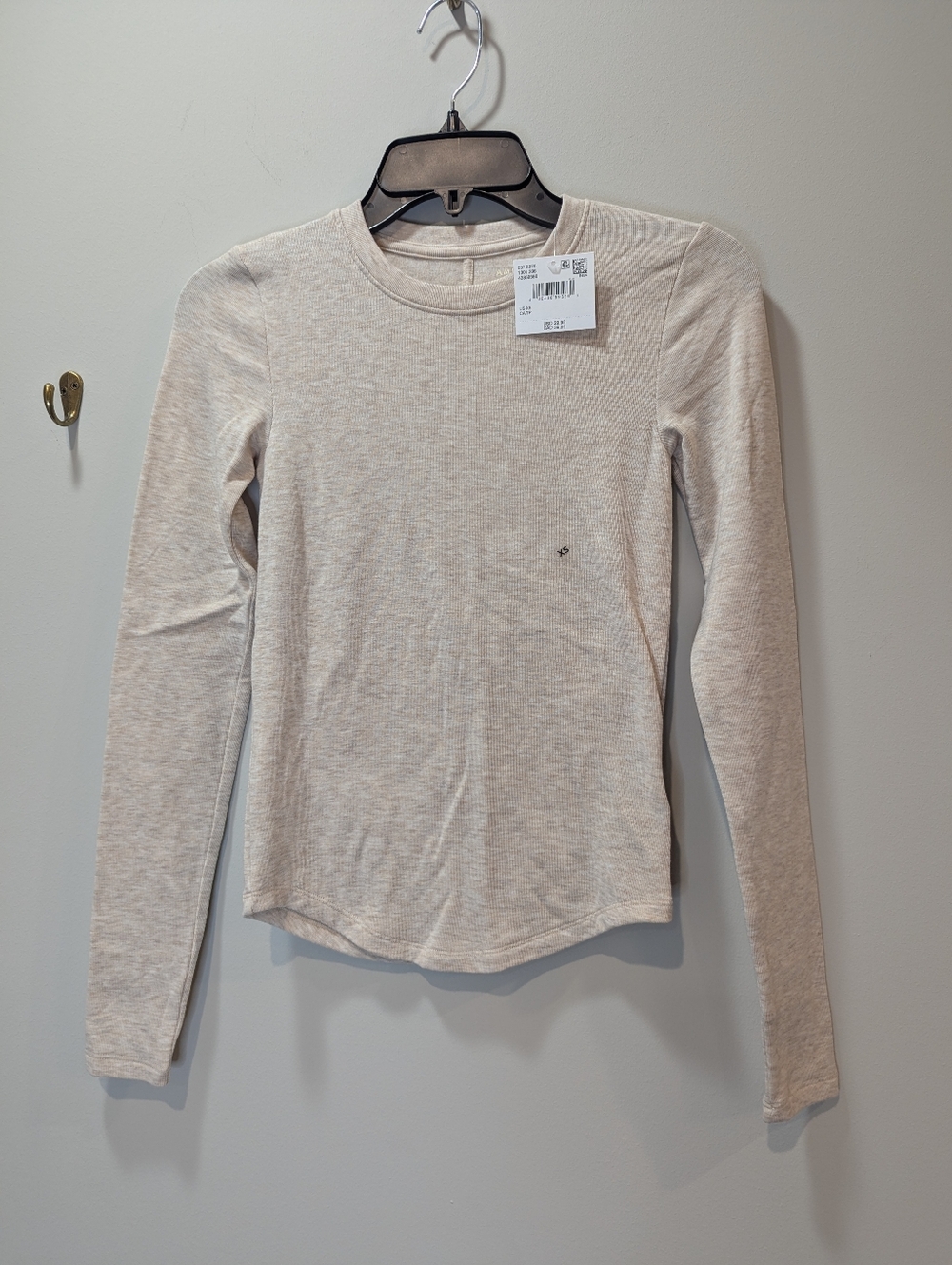NWT American Eagle Long Sleeve Soft And Sexy Tee Shirt Oatmeal Color Size XS